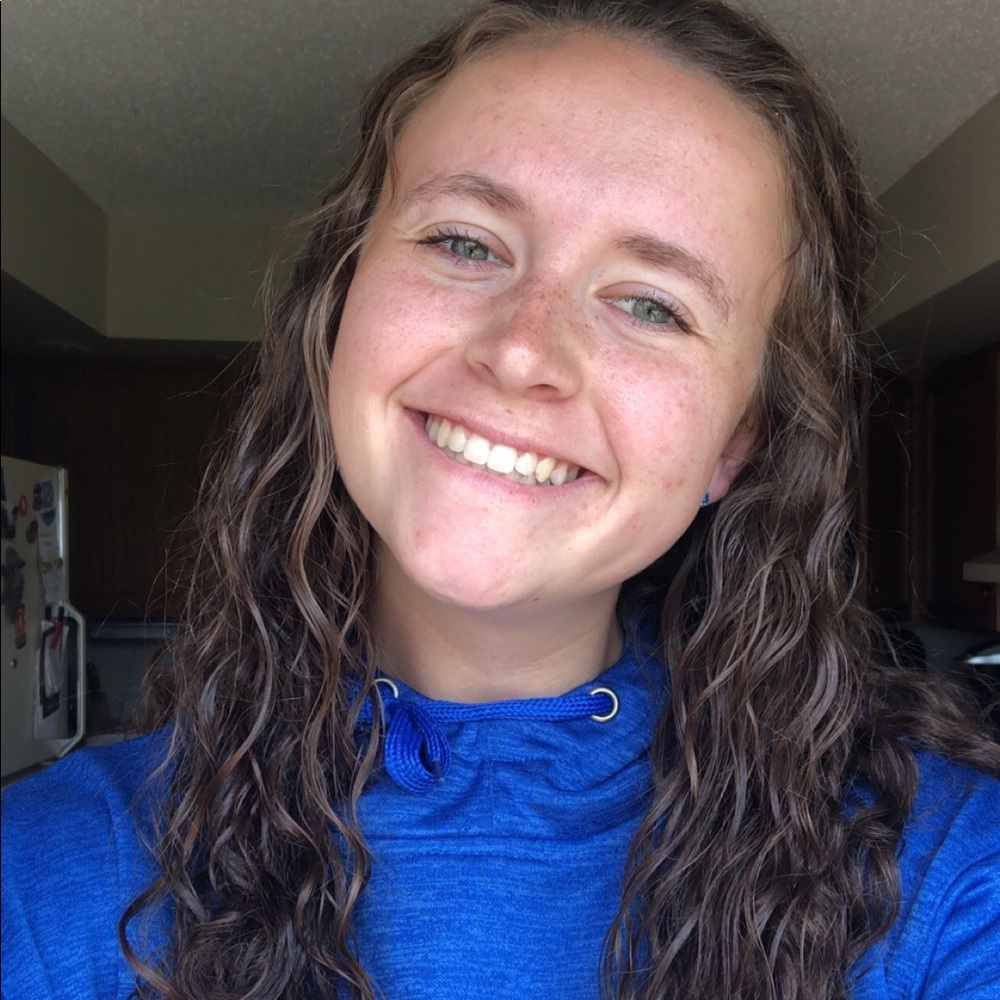 Meet your Posher, Kayla